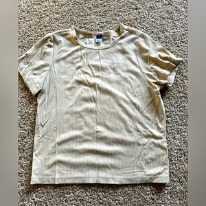 Old navy T shirt